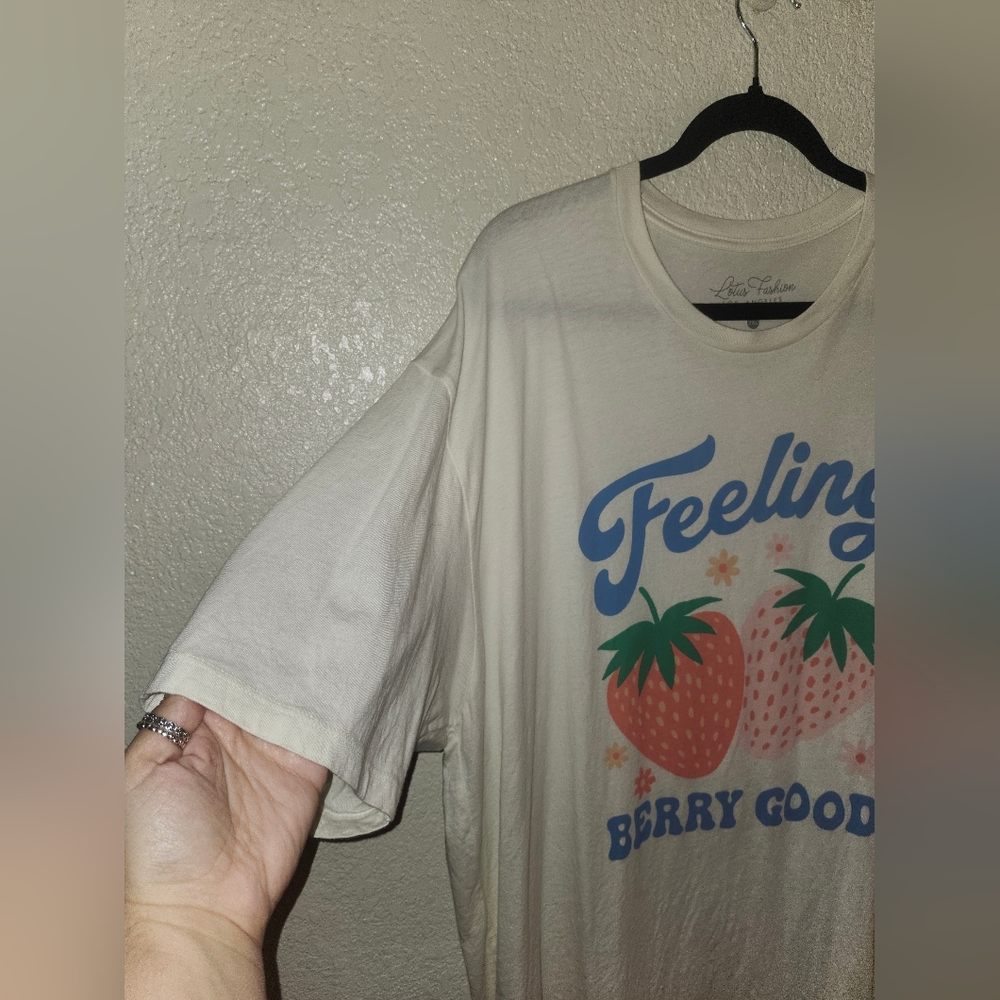 🍓EUC Lotus Fashion LA "Feeling BERRY🍓 Good" Cream🍦100% Cotton Sz 2XL🍓 - Picture 5 of 8